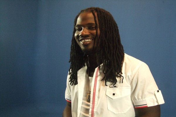 I-OCTANE Khago share stage with Capleton