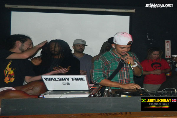 WALSHY FIRE Black Chiney