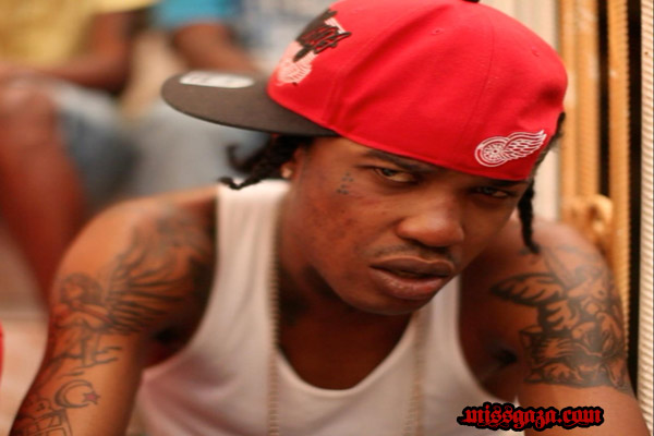 new tommy lee sparta single step middle day-nov2012