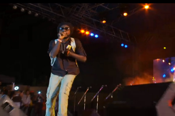 reggae artist chronixx sting jamaica 2012