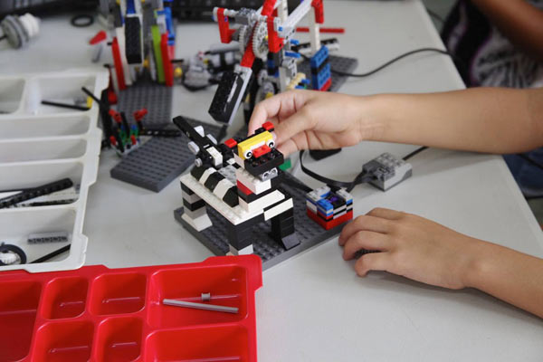 vybz kartel brings robotics learning in jamaica